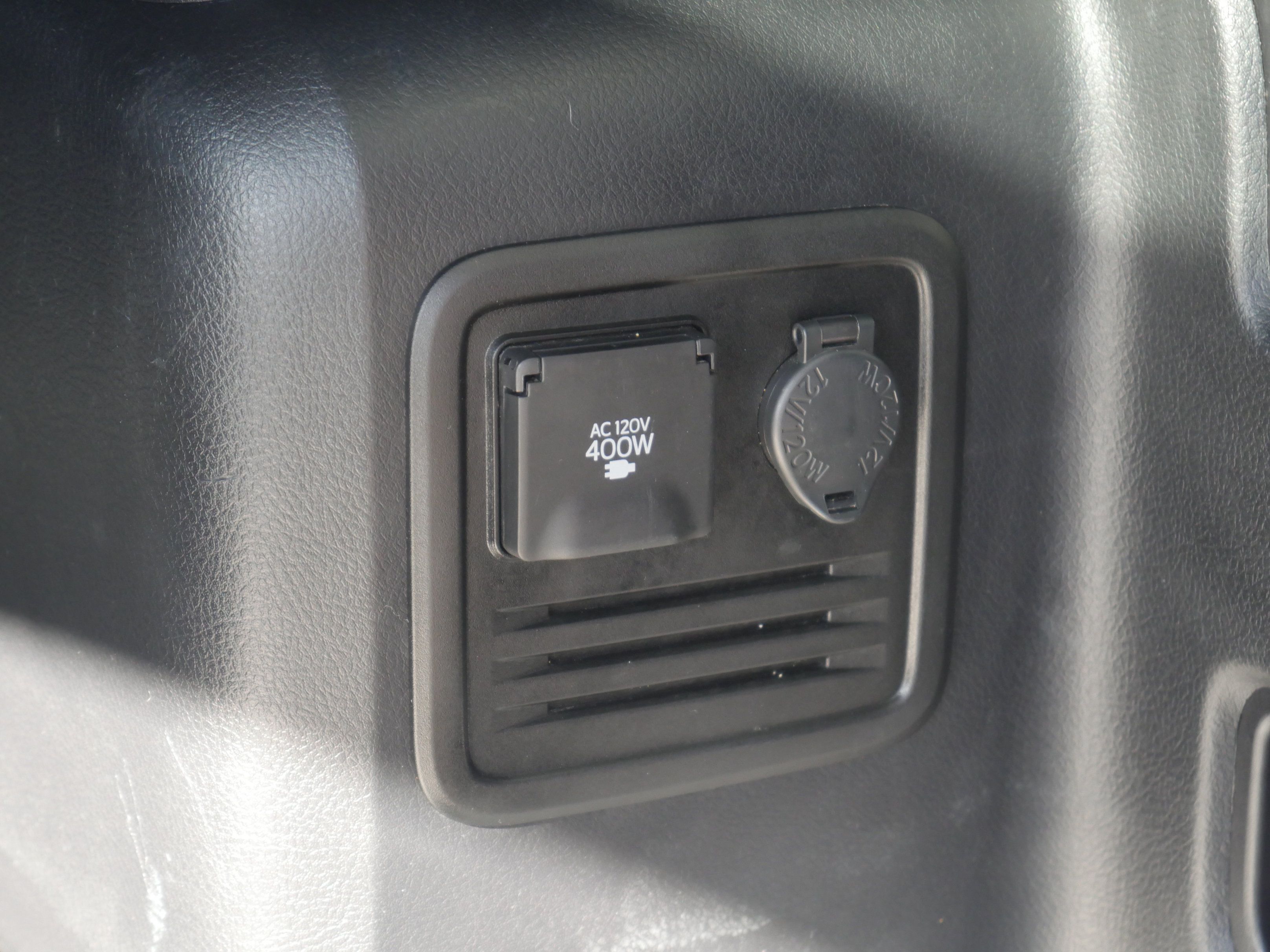 Used 2024 Toyota 4Runner TRD Off-Road Premium AWD/4WD image 22
