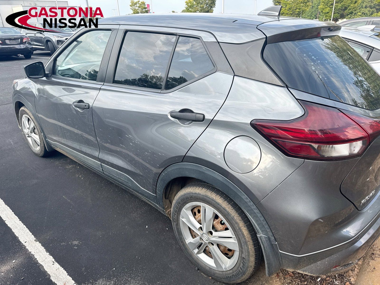 Used 2021 Nissan Kicks S FWD image 6