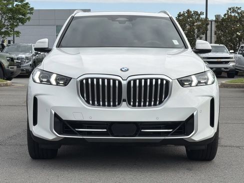 Used 2024 BMW X5 xDrive40i w/ Premium Package AWD/4WD image 8