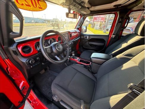 Used 2023 Jeep Wrangler Unlimited w/ 8.4" Radio Group AWD/4WD image 12