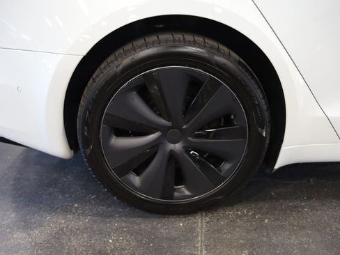 Used 2021 Tesla Model S Plaid AWD/4WD image 11