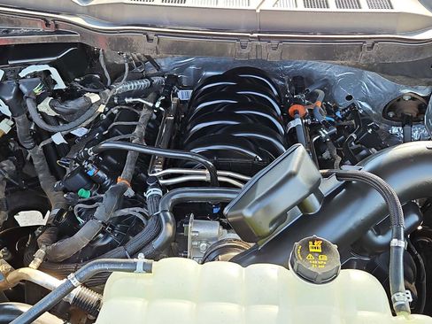 Used 2025 Ford F150 Lariat AWD/4WD image 13
