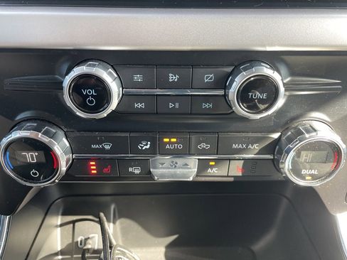 Certified 2021 Ford F150 XLT w/ Equipment Group 302A High image 19