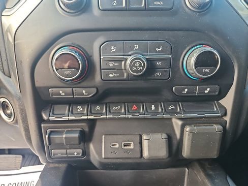 Used 2021 Chevrolet Silverado 1500 LT Trail Boss w/ Convenience Package II image 18