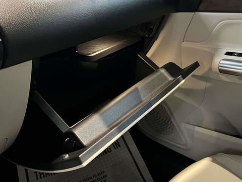 Certified 2022 Mercedes-Benz GLA 250 4MATIC image 32