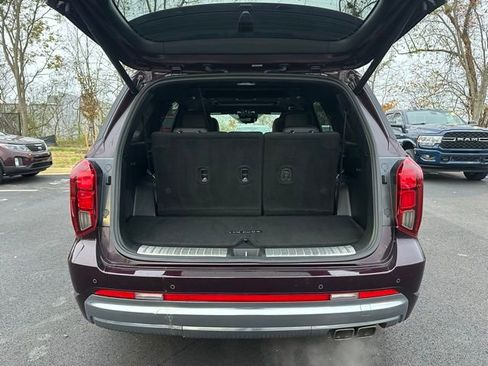 Used 2023 Hyundai Palisade Calligraphy image 14