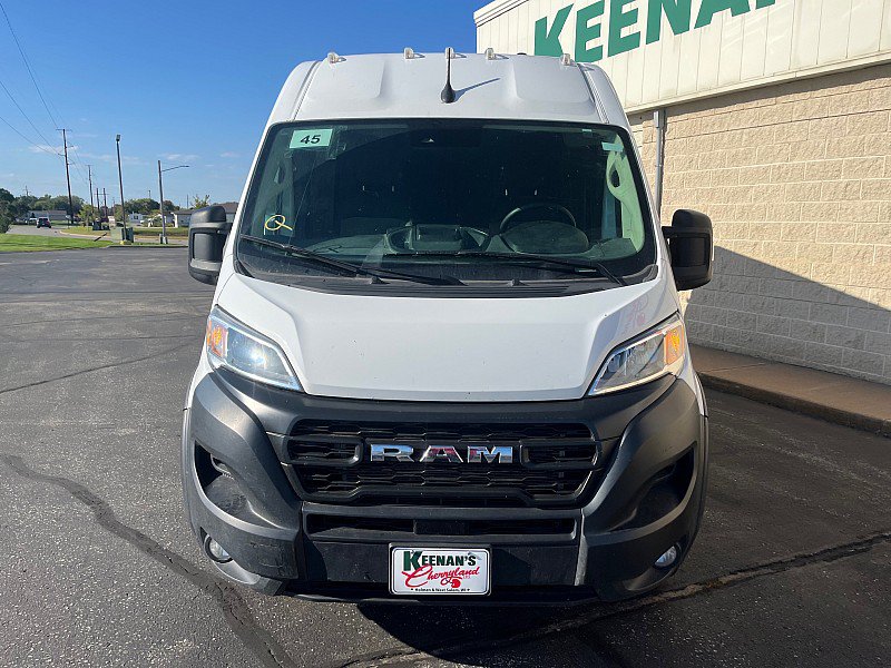 Used 2025 RAM ProMaster 2500 w/ Convenience Group FWD image 3