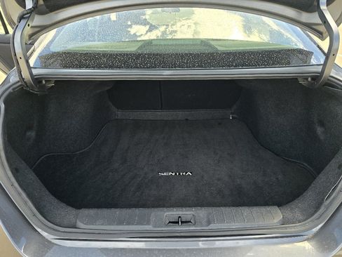 Used 2024 Nissan Sentra S FWD image 30