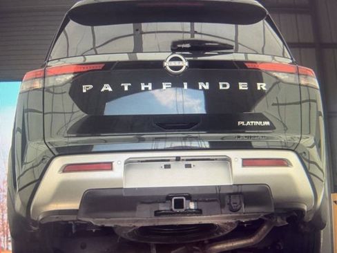 Certified 2024 Nissan Pathfinder Platinum w/ Cargo Package image 19