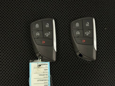 Used 2023 Chevrolet Silverado 1500 LT AWD/4WD image 11