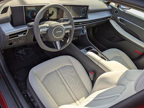 Used 2024 Hyundai Sonata SEL image 3