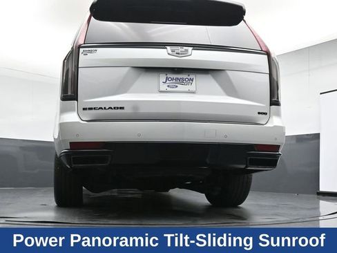 Used 2023 Cadillac Escalade Sport Platinum w/ LPO, ONYX Package AWD/4WD image 32