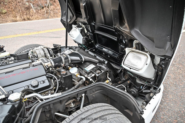 Used 1995 Chevrolet Corvette Coupe RWD image 31
