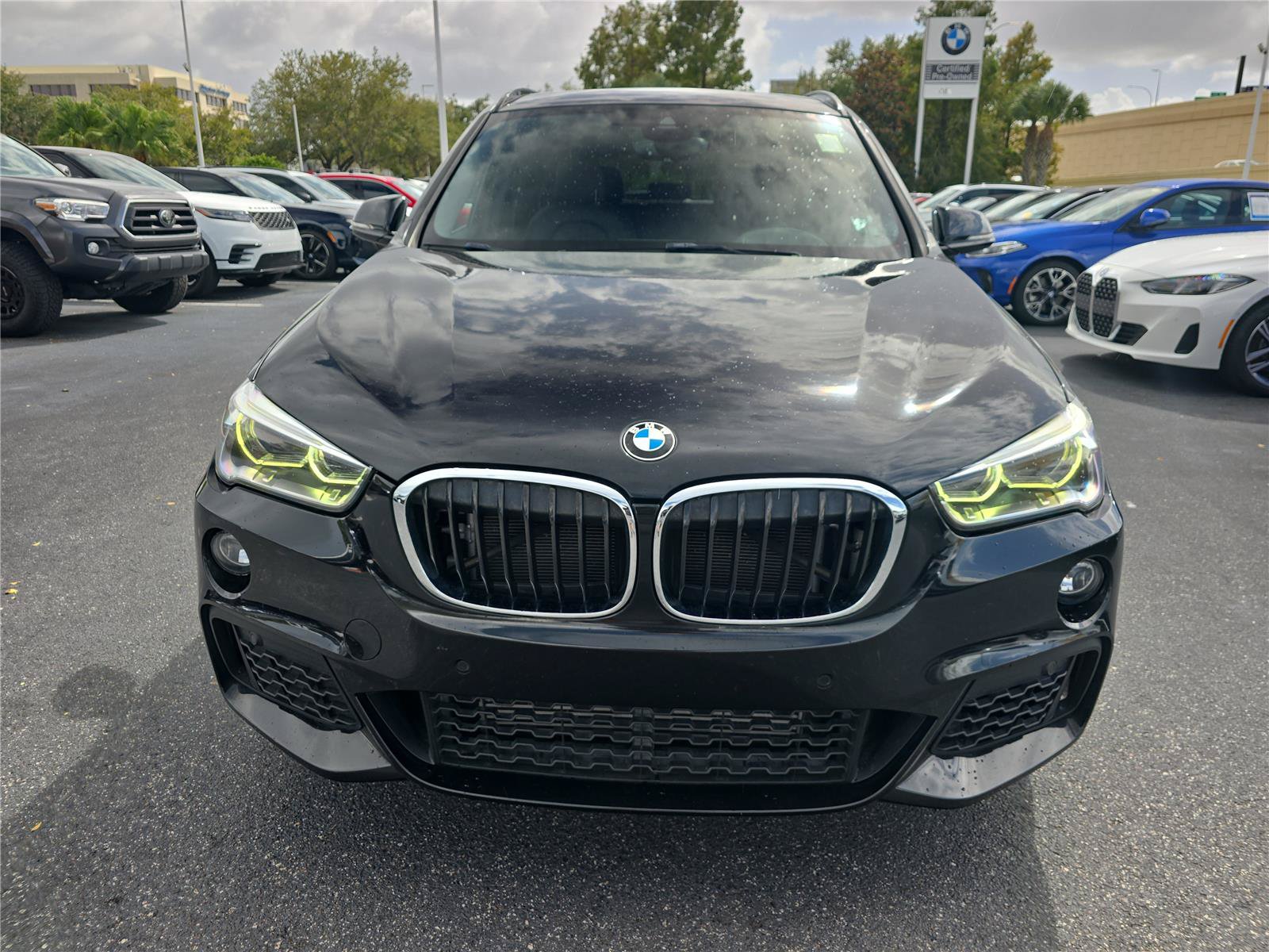 Used 2019 BMW X1 sDrive28i w/ M Sport Package FWD image 2