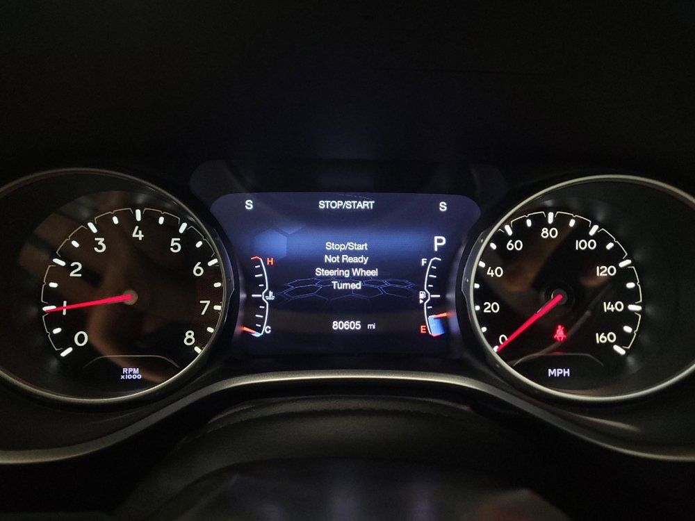 Used 2018 Jeep Compass Latitude w/ Popular Equipment Group FWD image 23