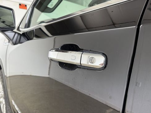 New 2026 GMC Sierra 1500 Denali w/ Technology Package image 13