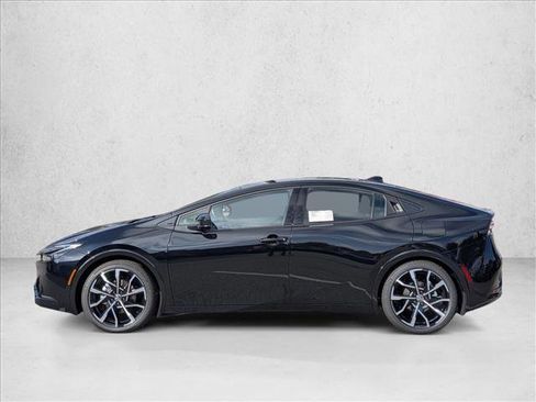 New 2026 Toyota Prius Plug-In Hybrid FWD image 5