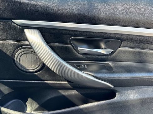 Used 2020 BMW 430i Coupe w/ M Sport Package RWD image 17