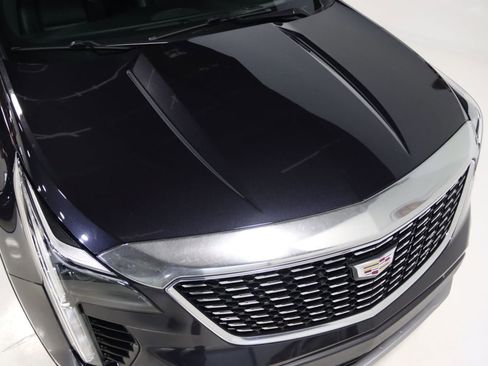 Used 2023 Cadillac XT4 Premium Luxury AWD/4WD image 28