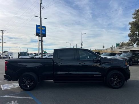 Used 2025 Chevrolet Silverado 1500 High Country w/ Midnight Edition AWD/4WD image 5