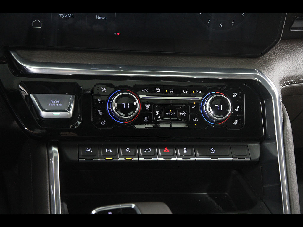 Used 2026 GMC Sierra 1500 Denali AWD/4WD image 18