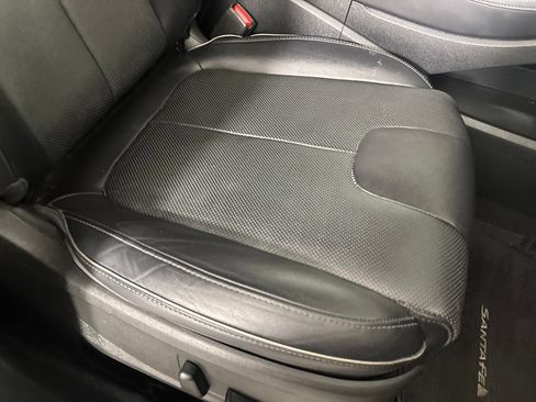 Used 2023 Hyundai Santa Fe Limited AWD/4WD image 28