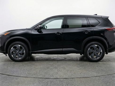 Used 2025 Nissan Rogue SV FWD image 5