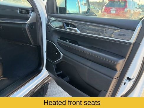 Used 2022 Jeep Wagoneer Series III image 26