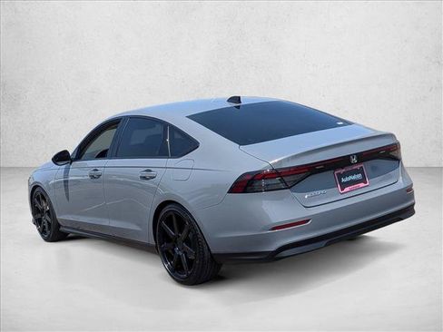 Used 2025 Honda Accord SE image 8