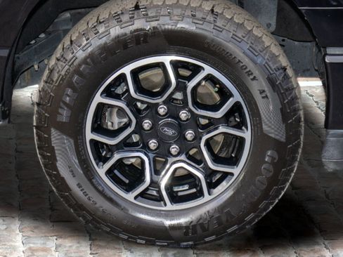 Used 2022 Ford F150 XLT w/ Equipment Group 302A High image 41