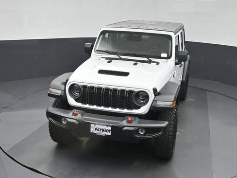 Used 2026 Jeep Wrangler Unlimited Rubicon AWD/4WD image 43