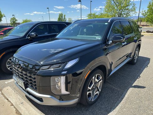 Used 2023 Hyundai Palisade SEL AWD/4WD image 2