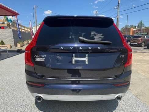 Used 2019 Volvo XC90 T5 Momentum w/ Protection Package Premier FWD image 9