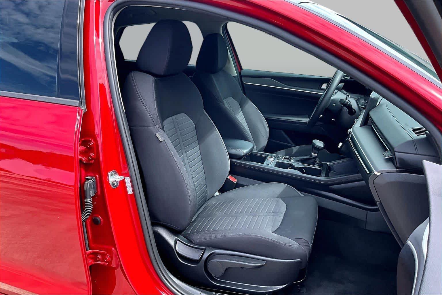 Certified 2025 Kia K5 LXS FWD image 17