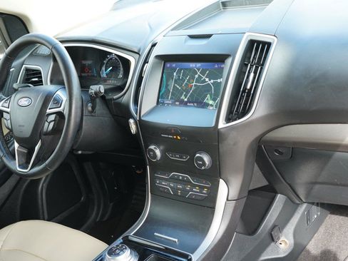 Used 2020 Ford Edge SEL w/ Convenience Package FWD image 28
