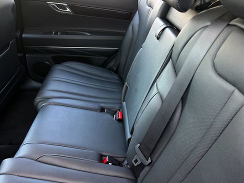 Used 2025 Genesis GV80 2.5T Standard AWD/4WD image 5