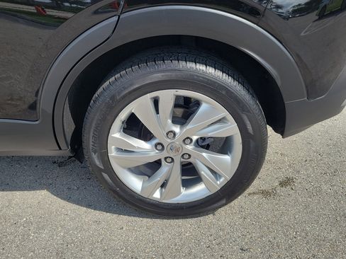 Used 2024 Buick Encore GX Preferred FWD image 24