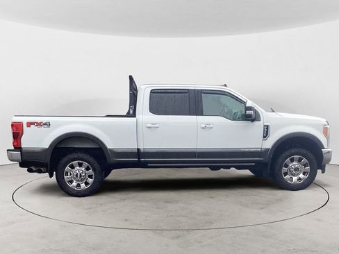 Used 2019 Ford F350 Lariat w/ Lariat Ultimate Package AWD/4WD image 6