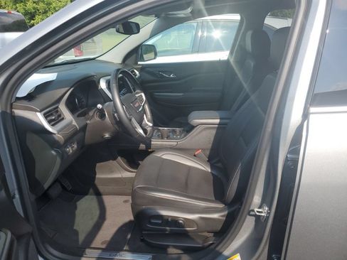 Used 2023 GMC Acadia SLT w/ Preferred Package AWD/4WD image 4