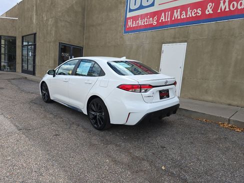 Used 2024 Toyota Corolla SE image 5