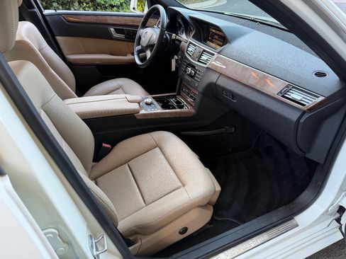 Used 2012 Mercedes-Benz E 350 Sedan image 27
