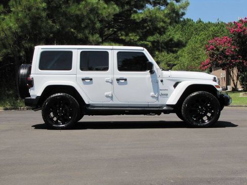 Used 2021 Jeep Wrangler Unlimited Sahara w/ Cold Weather Group image 5