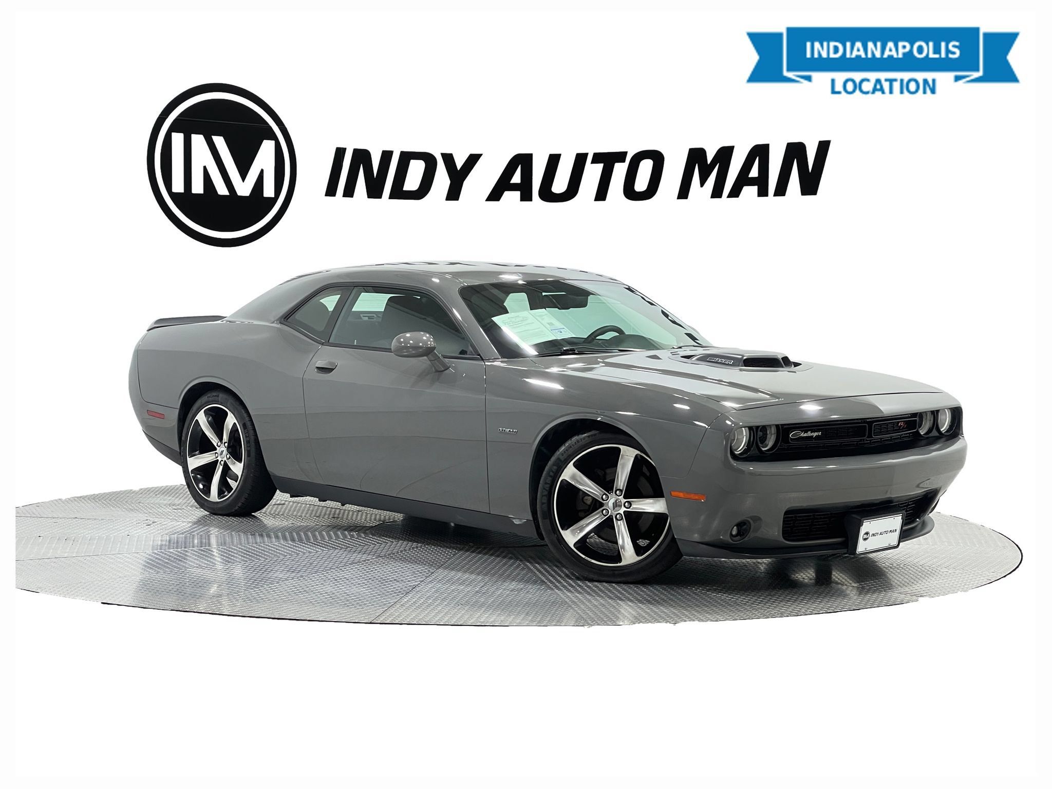 Used 2018 Dodge Challenger R/T RWD image 1