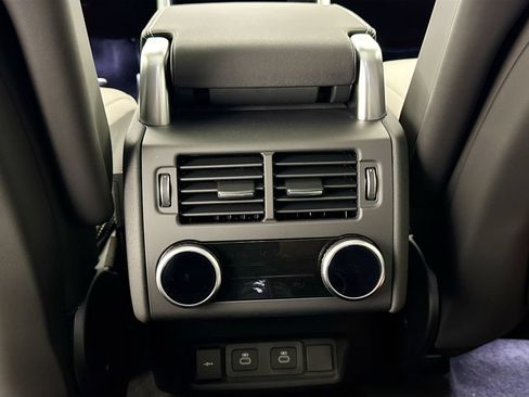 New 2026 Land Rover Discovery Limited Edition AWD/4WD image 26