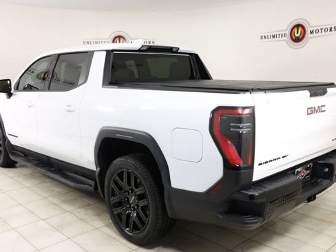 Used 2026 GMC Sierra EV Elevation w/ LPO, Elevation Dark Package AWD/4WD image 4