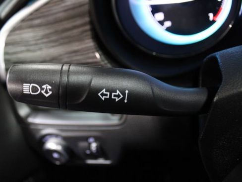 Used 2018 Buick Envision Essence image 36