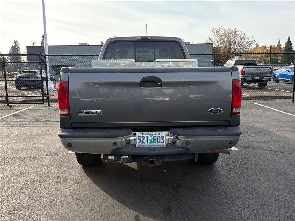 Used 2005 Ford F250 XLT AWD/4WD image 7