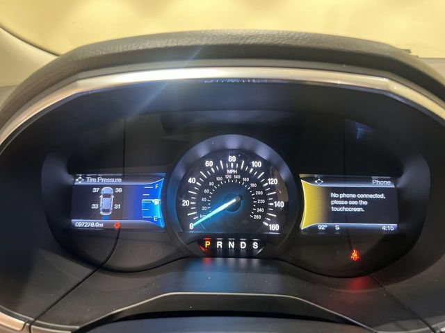 Used 2016 Ford Edge Titanium w/ Equipment Group 301A FWD image 11