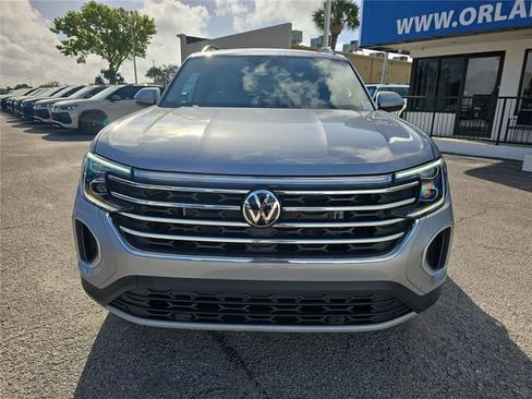 New 2026 Volkswagen Atlas SE FWD image 2