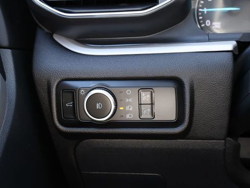 Used 2024 Ford Explorer XLT w/ Equipment Group 202A AWD/4WD image 34